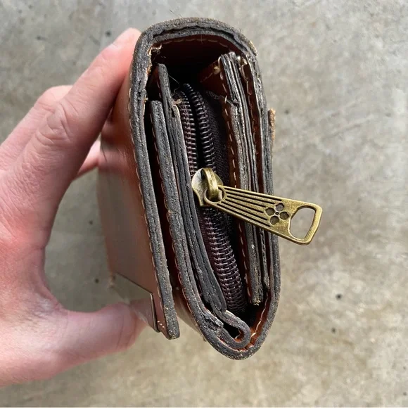 Patricia Nash Wallet Cognac Trifold Cametti Florence Leather EUC - Picture 4 of 8